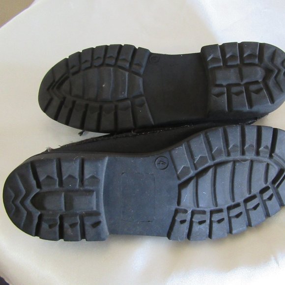 Boys lace up black shoes size 4 Vibrations - Picture 4 of 14